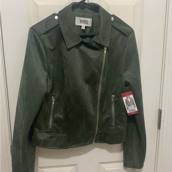NWT woman’s soft faux suede moto jacket with a cropped hem forest green Size XL. - Picture 2 of 13